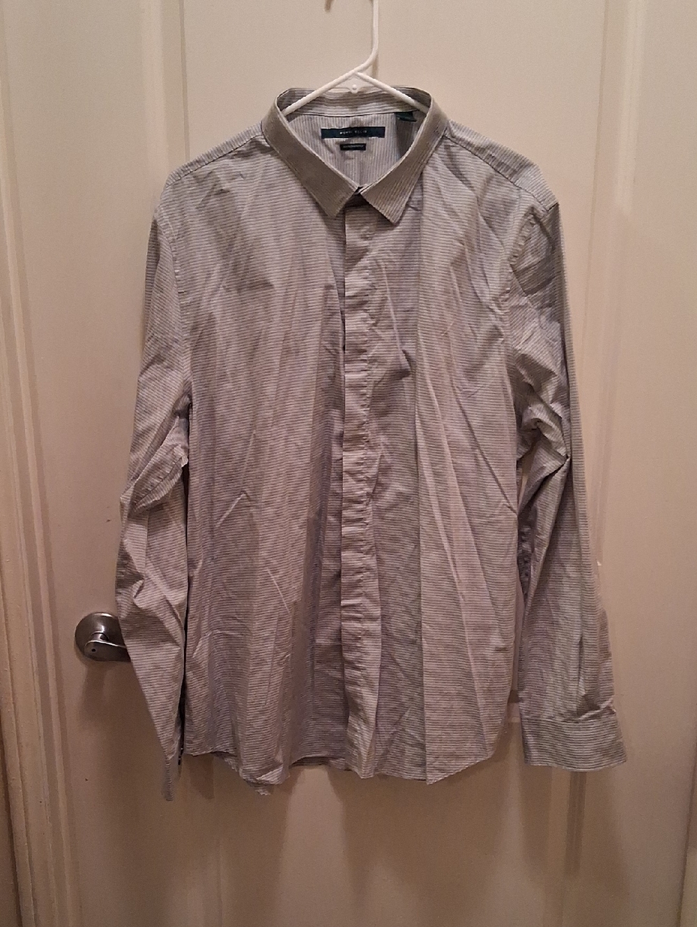 Perry Ellis Men's Light Gray Pinstripe Dress Shirt